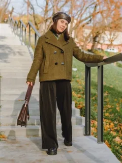 Mastering the Art of Layering: Create Stylish Outfits with Key Pieces (US Edition) - Cover Image