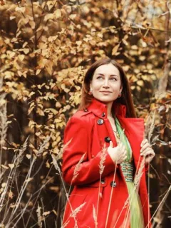 How to Style Fall 2025 Color Trends for a Flattering Fit - Cover Image