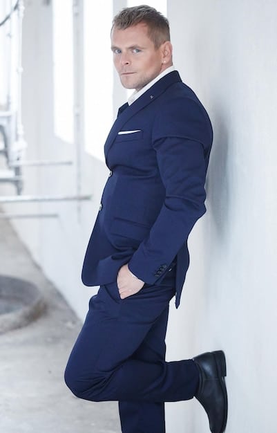 The Return of Tailoring: Sharp Suits & Separates in 2025