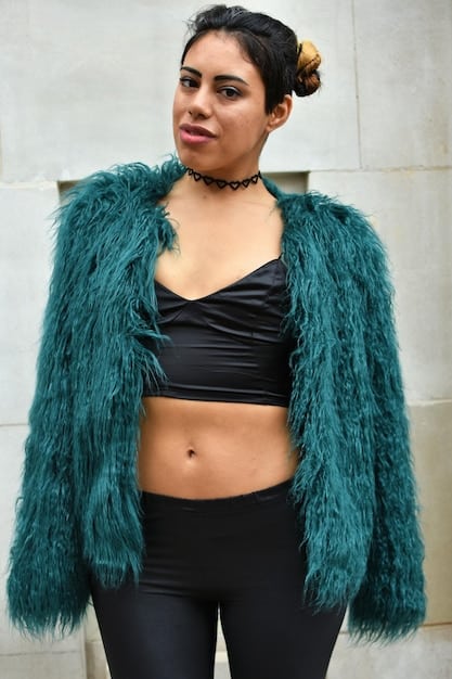 Rihanna maternity fashion style