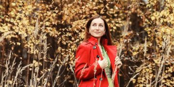 How to Style Fall 2025 Color Trends for a Flattering Fit - Cover Image