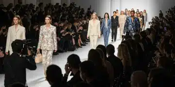 Vibrant fashion show in a modern venue, showcasing new trends and stylish attendees.